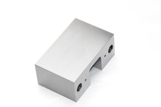 精密産業のためのプラスチック射出成形機械部品