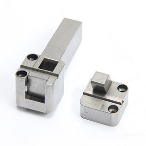 プラスチックC.SU 1.2344の注入は部品56HRCの硬度を形成した